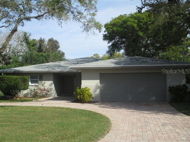 205 Palmetto Ln., Largo, FL 33770