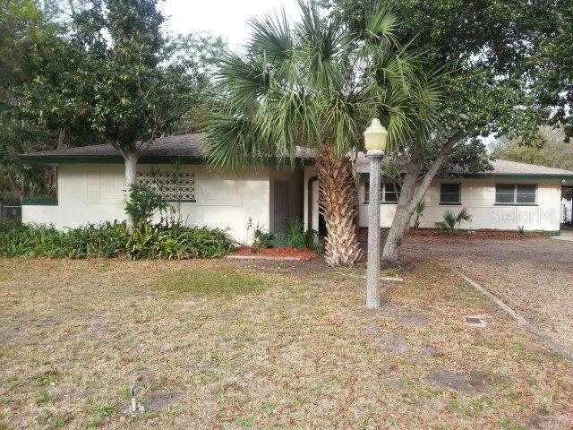 302 Cedar Ln., Largo, FL 33770
