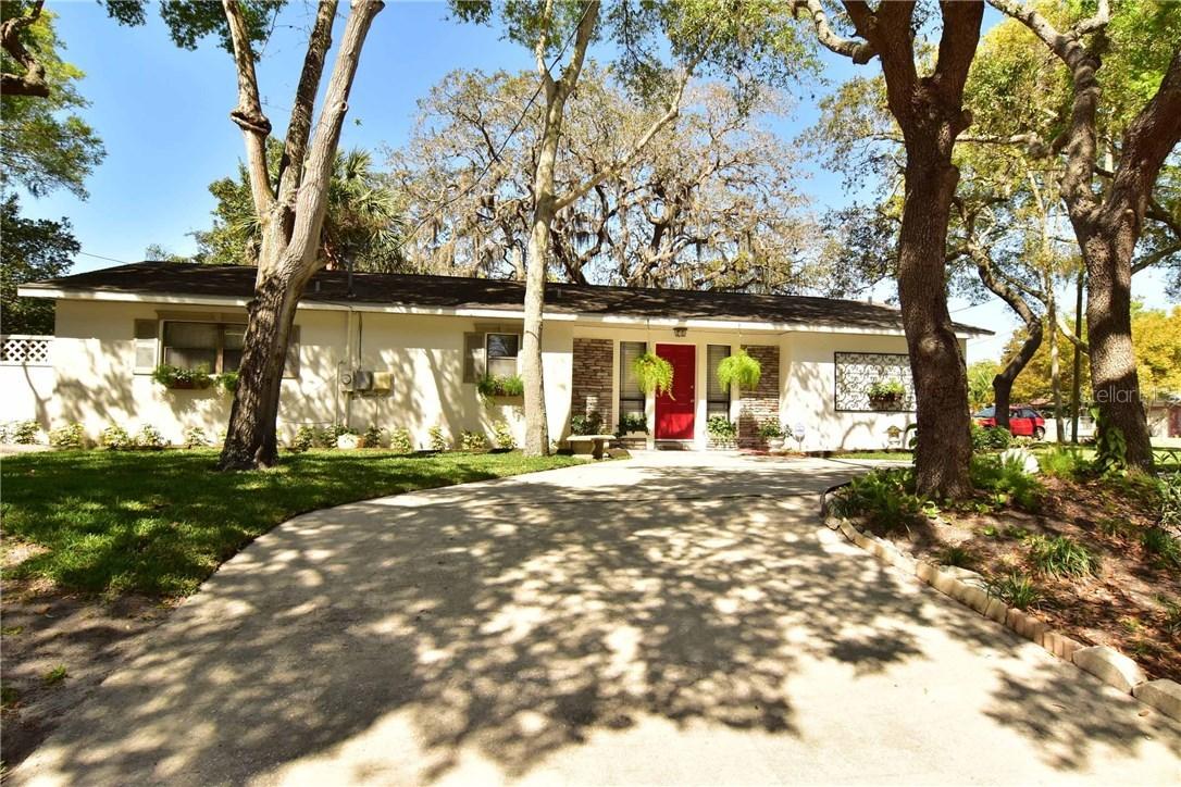 975 16th St., Palm Harbor, FL 34683