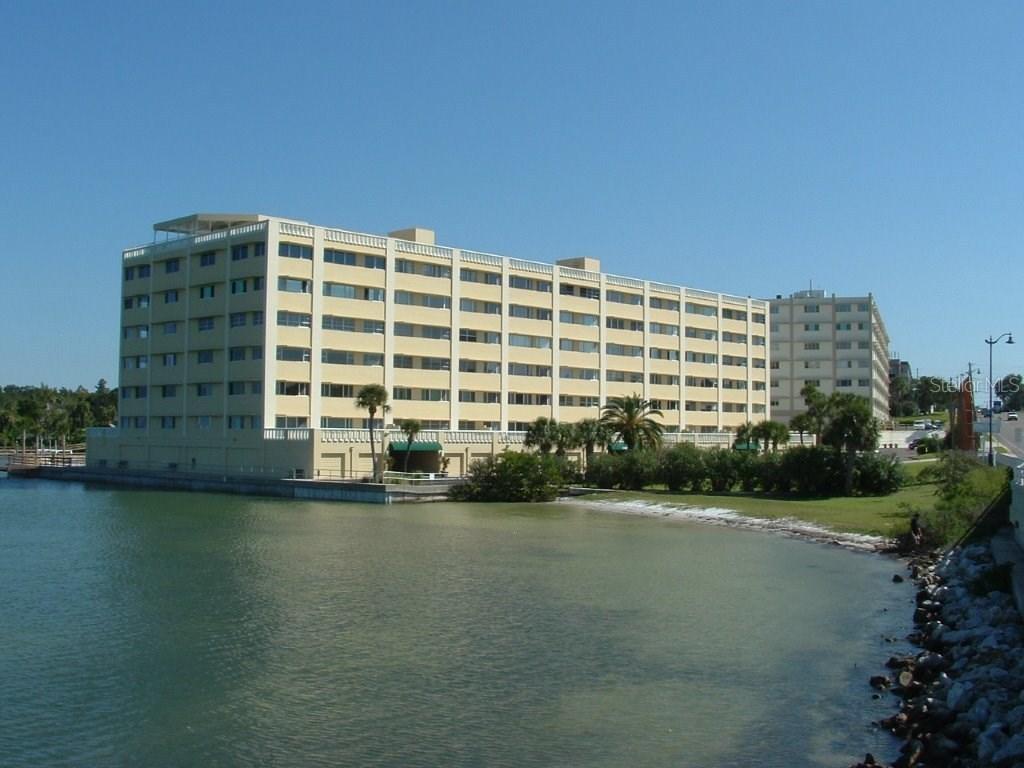 100 Bluff View Dr. #317C, Belleair Bluffs, FL 33770