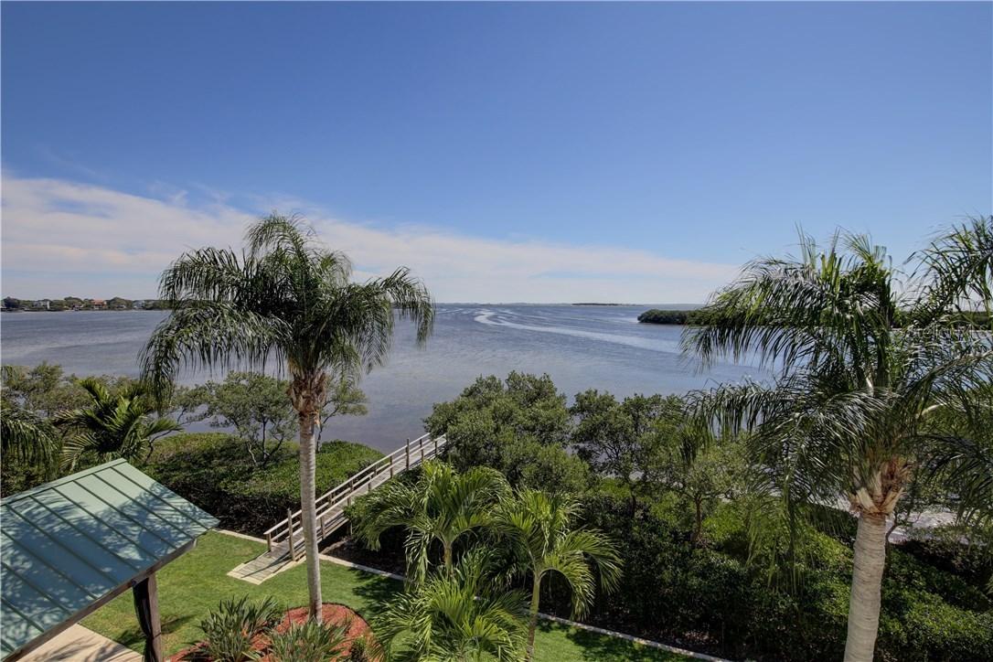 2025 Harbour Watch Cir., Tarpon Springs, FL 34689