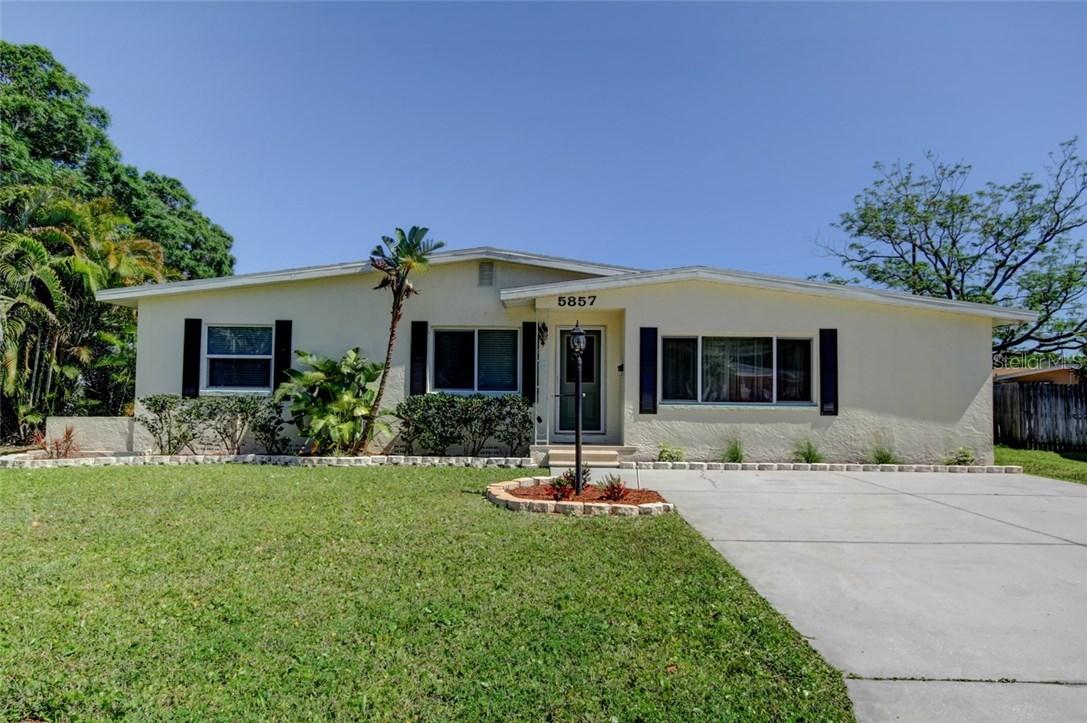 5857 12th Way, St Petersburg, FL 33703