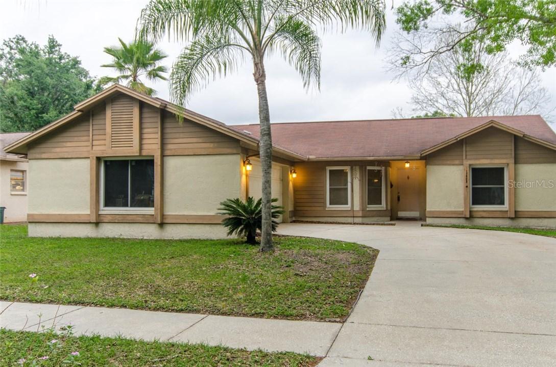 17503 Willow Pond Dr., Lutz, FL 33549