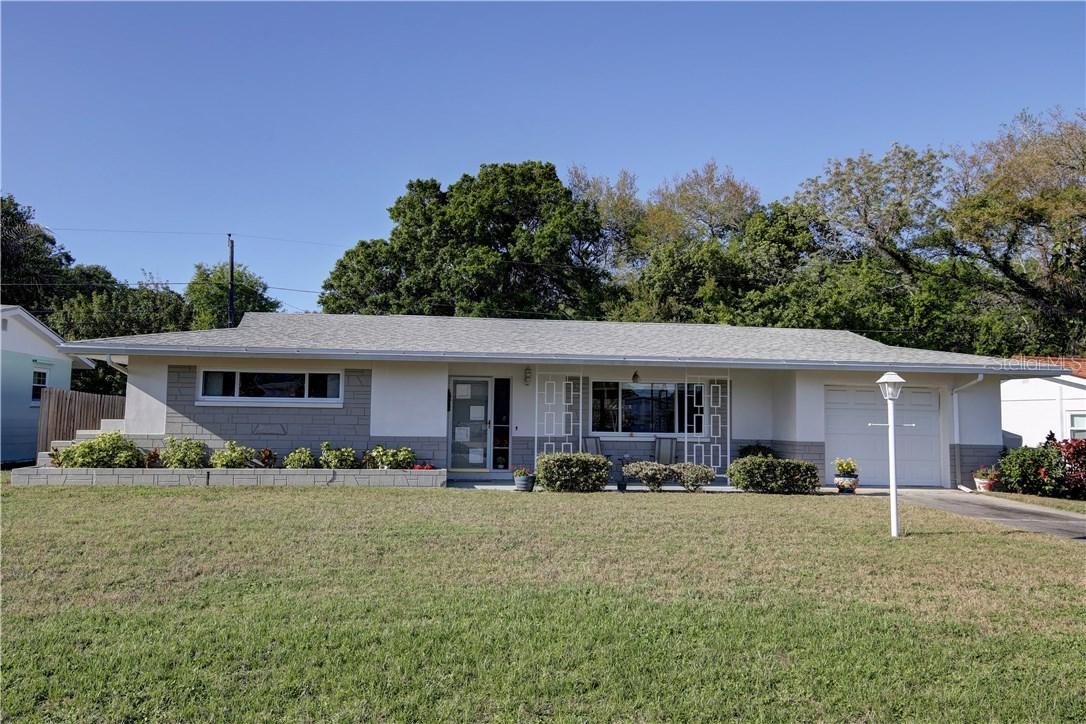 11403 72nd Ter., Seminole, FL 33772