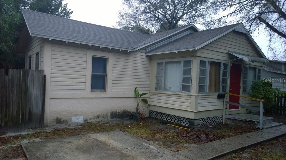 1743 Newark St., St Petersburg, FL 33711
