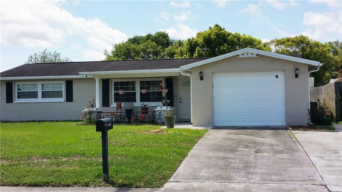 5324 Penguin Dr., Holiday, FL 34690