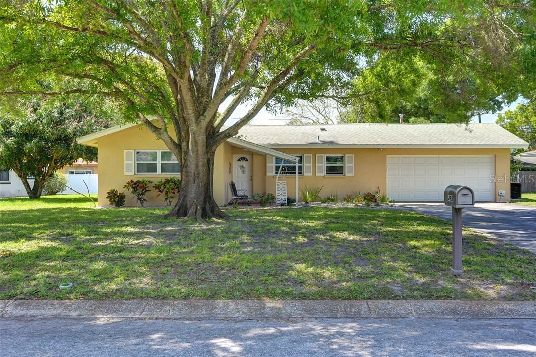 898 Fay Ave., Largo, FL 33771