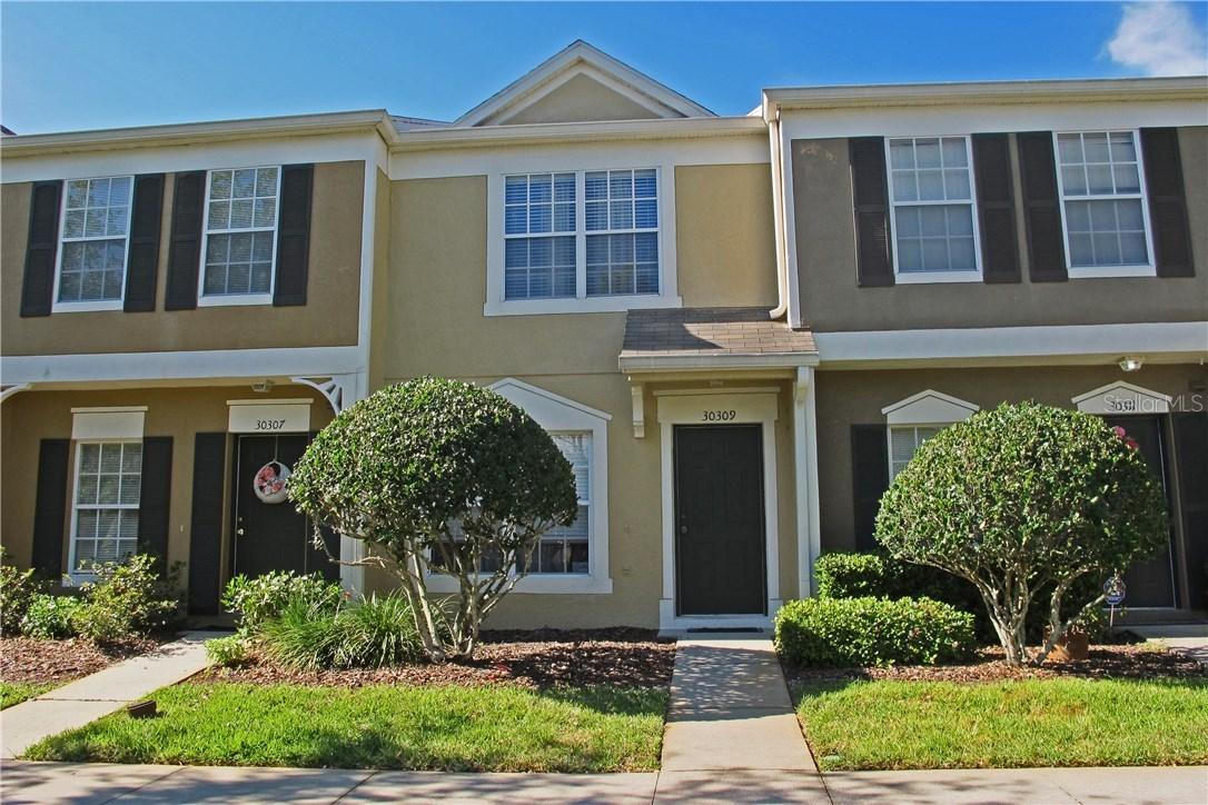 30309 Lacledes Ln., Wesley Chapel, FL 33543