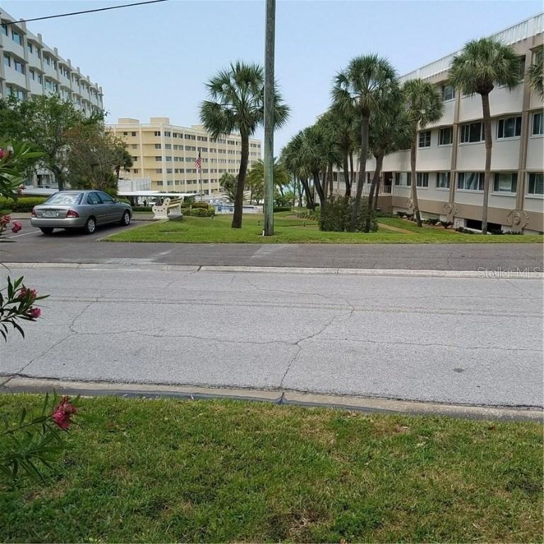 100 Bluff View Dr. #308B, Belleair Bluffs, FL 33770