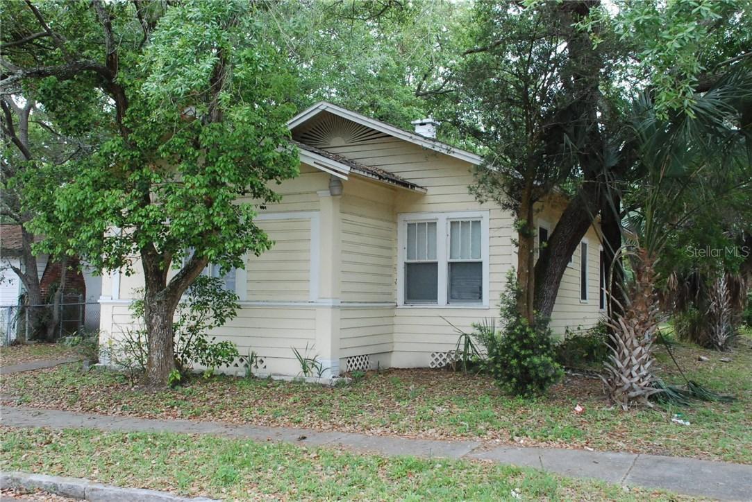 626 16th Ave., St Petersburg, FL 33704