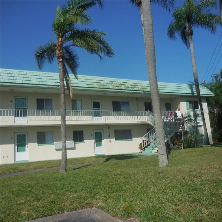 2005 Greenbriar Blvd. #8, Clearwater, FL 33763