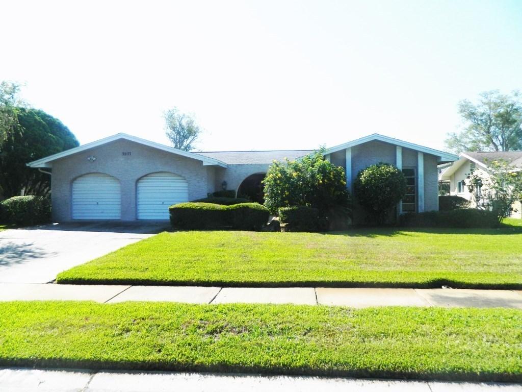 7077 Greenbrier Dr., Largo, FL 33777