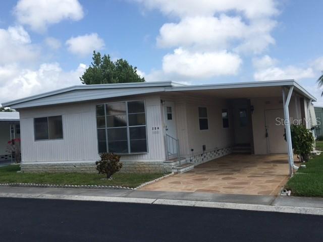 204 Red Maple Dr., Palm Harbor, FL 34684
