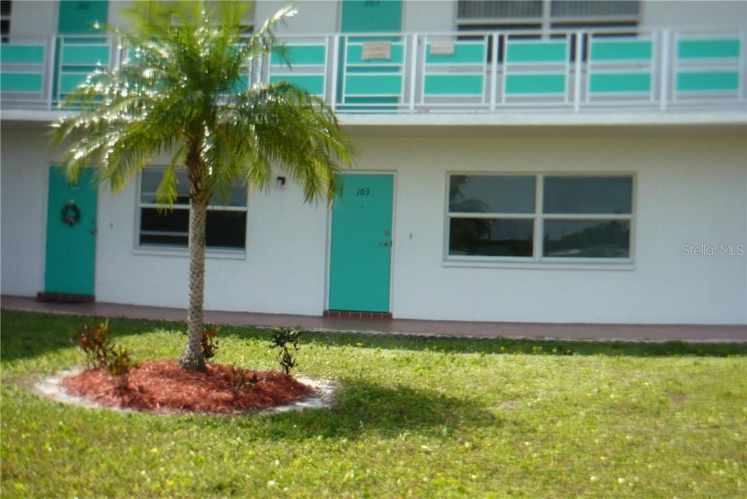 1950 59th Ave. #103, St Petersburg, FL 33714