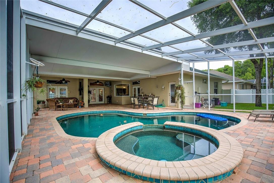 12169 94th Way, Largo, FL 33773