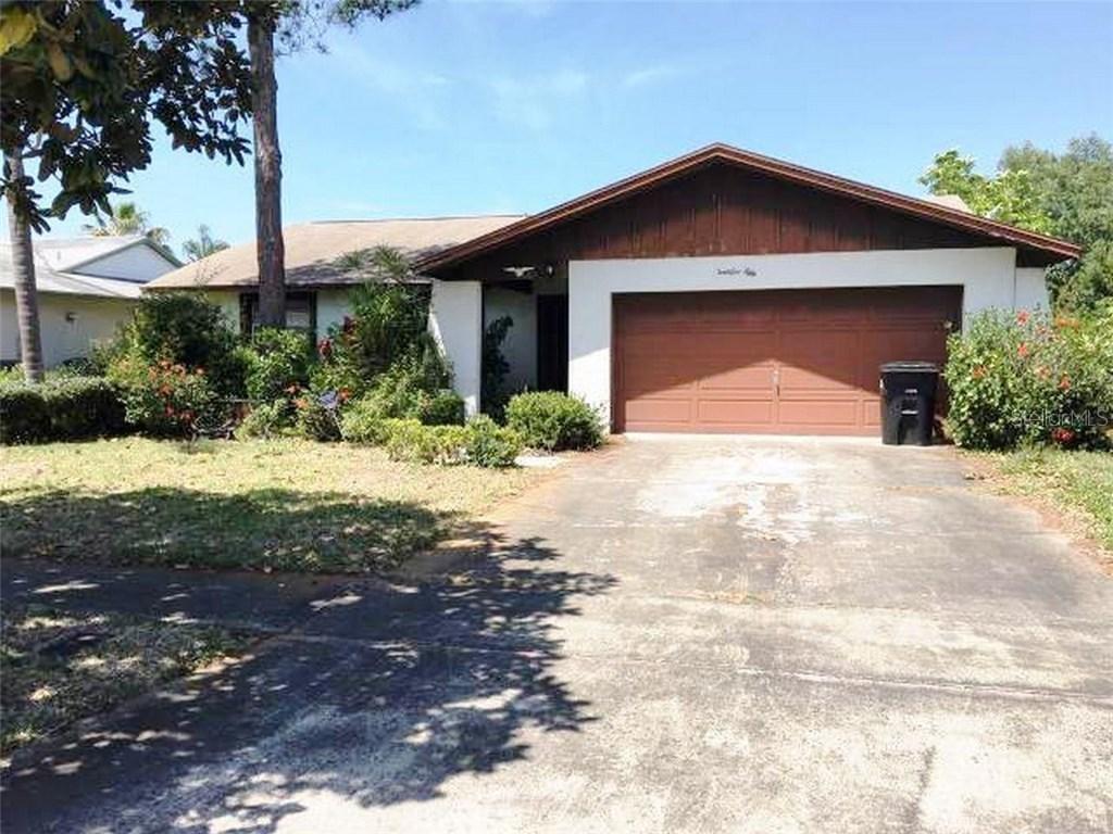 2450 Timbercrest Cir., Clearwater, FL 33763