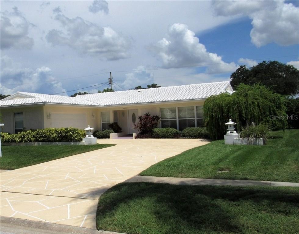 10339 Majestic Dr., Largo, FL 33774