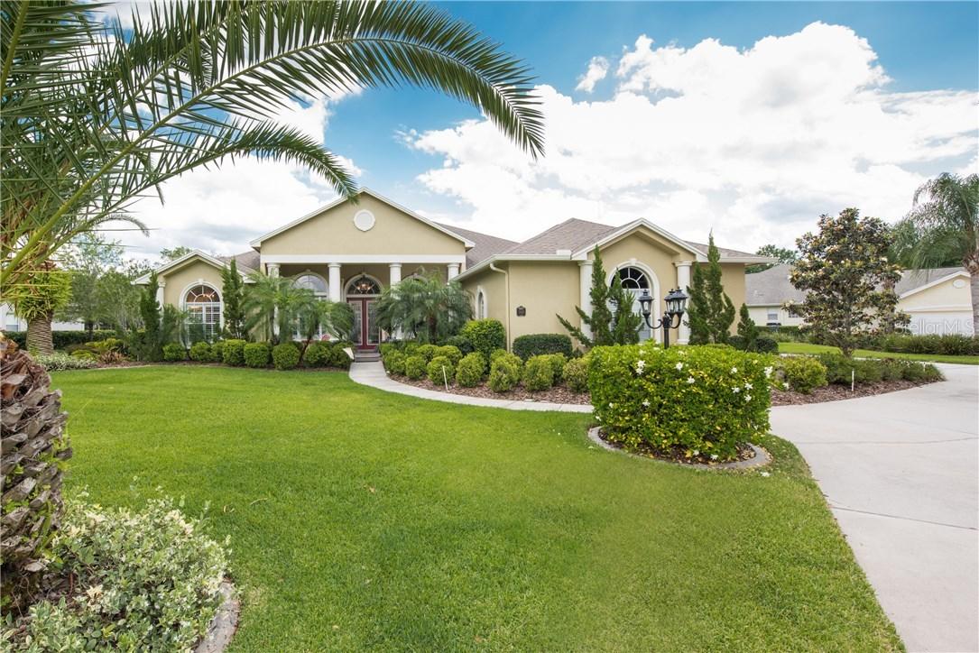 1445 Kensington Woods Dr., Lutz, FL 33549