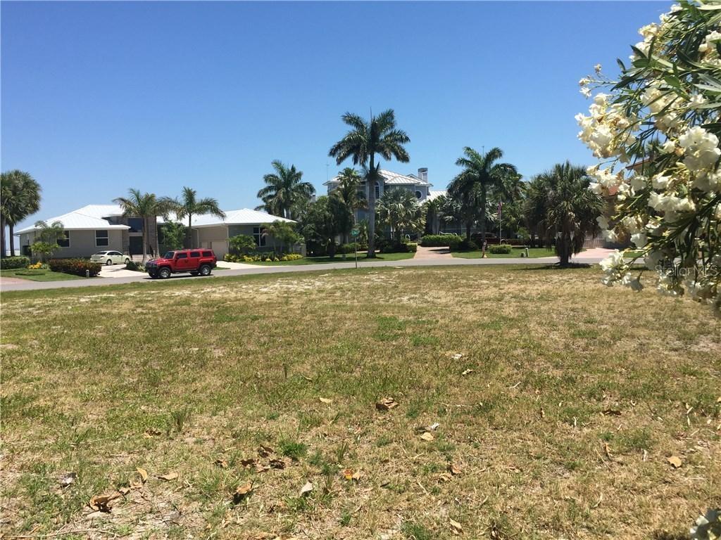 8th St., Tierra Verde, FL 33715