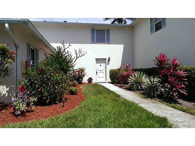3285 40th Way #B, St Petersburg, FL 33711