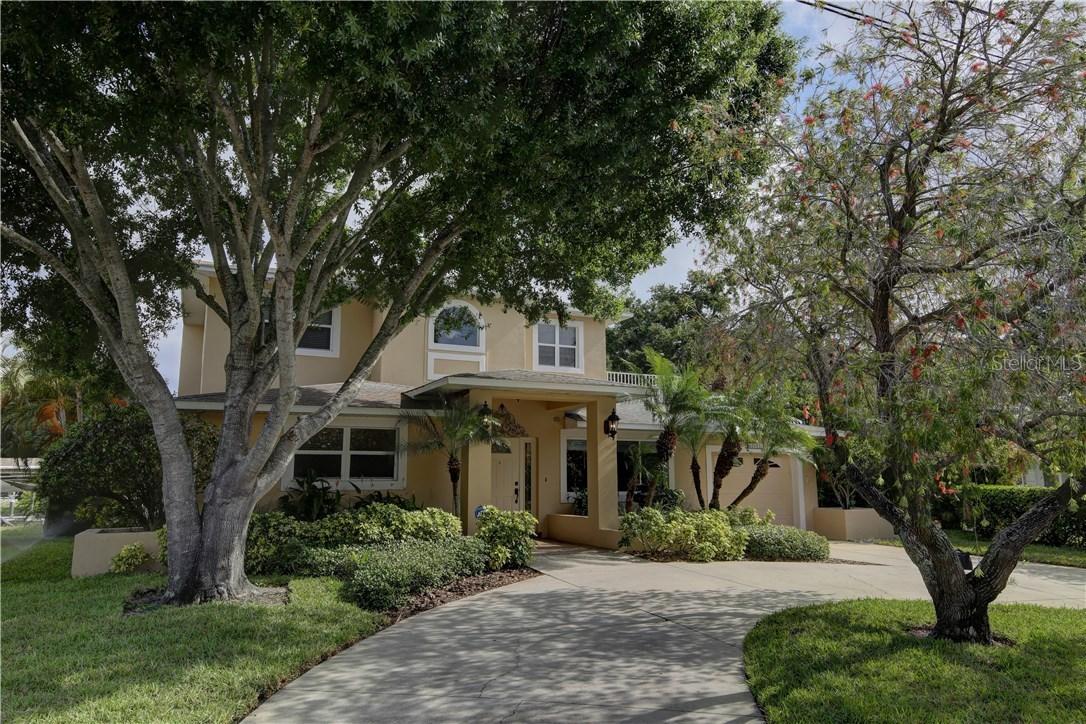 10563 94th Ave., Seminole, FL 33772