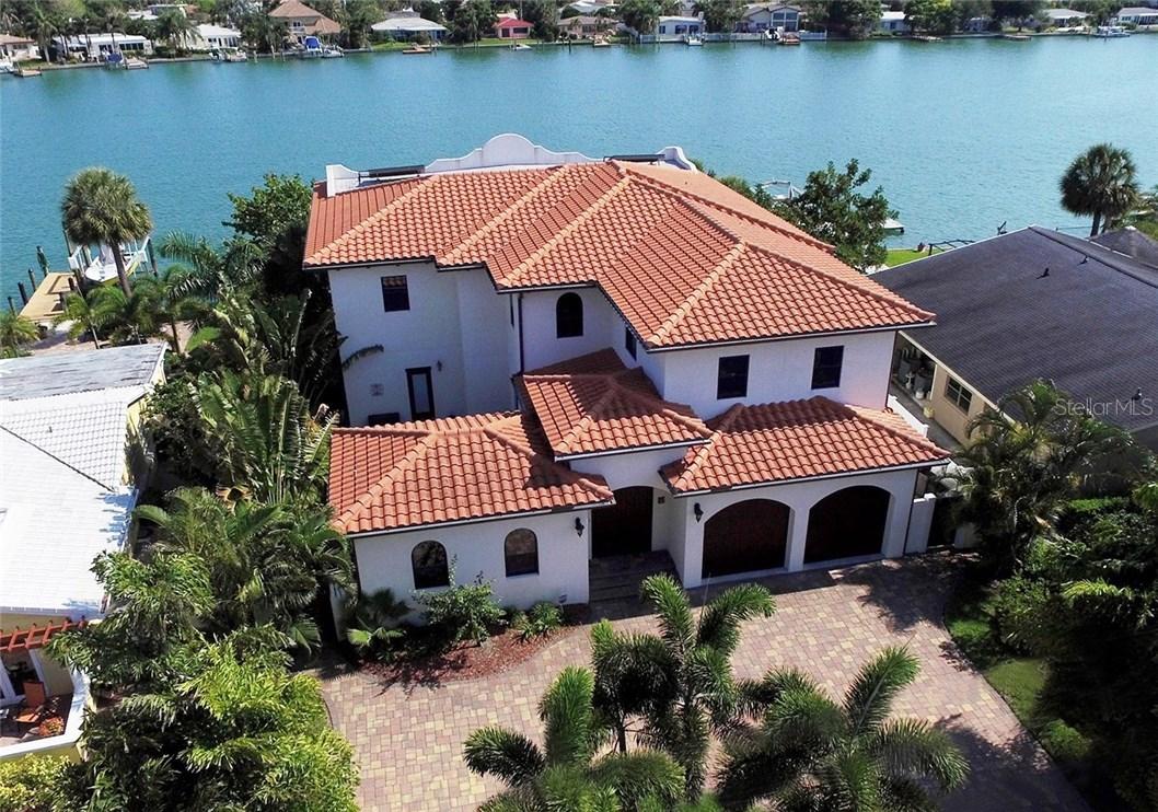63 Dolphin Dr., Treasure Island, FL 33706