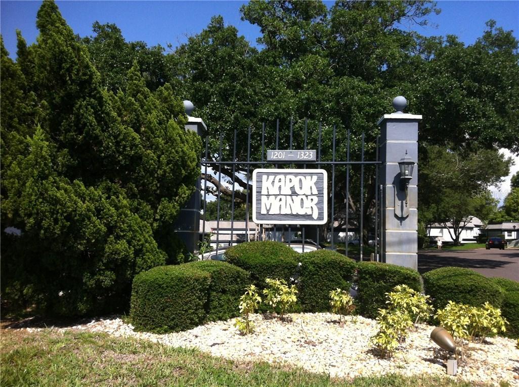 1231 N Mcmullen Booth Rd., Clearwater, FL 33759
