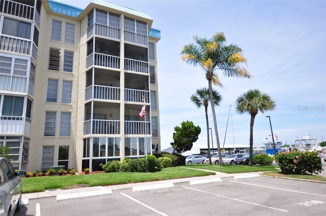 4904 38th Way #317, St Petersburg, FL 33711