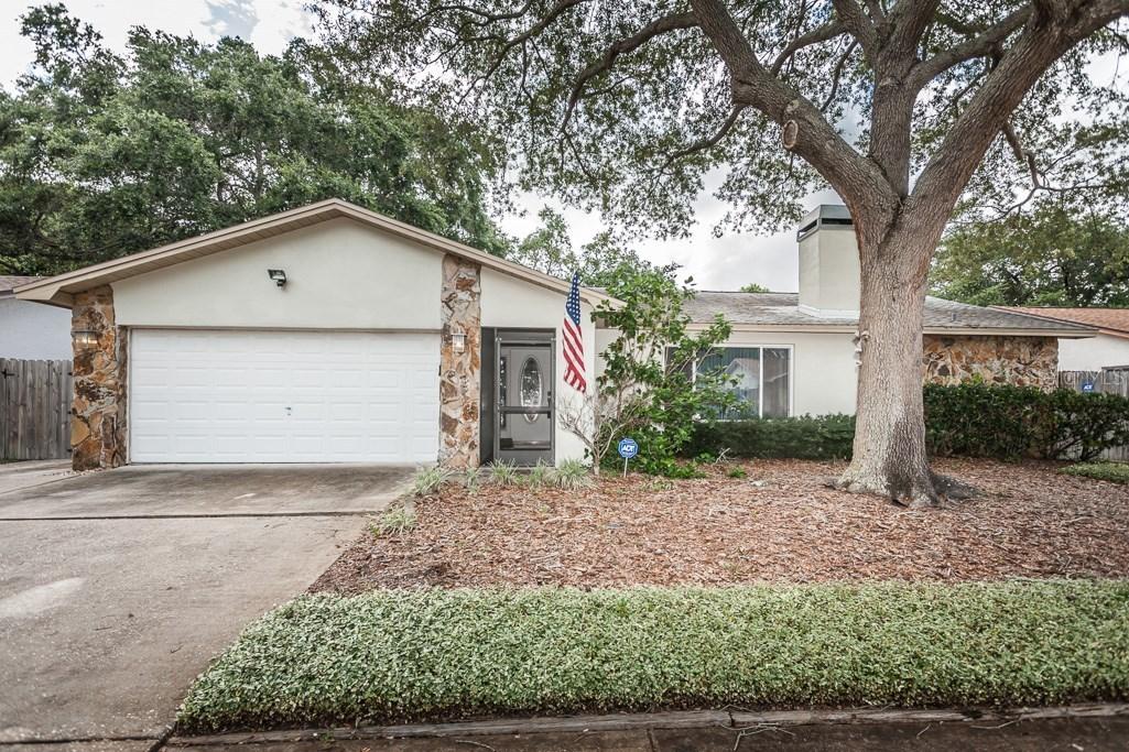 11467 93rd St., Largo, FL 33773