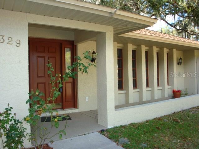329 Winding Willow Dr., Palm Harbor, FL 34683