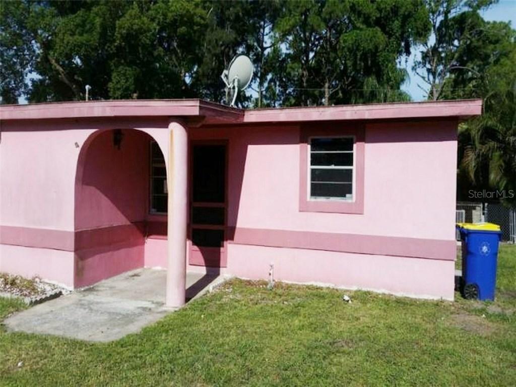 7048 111th St., Seminole, FL 33772