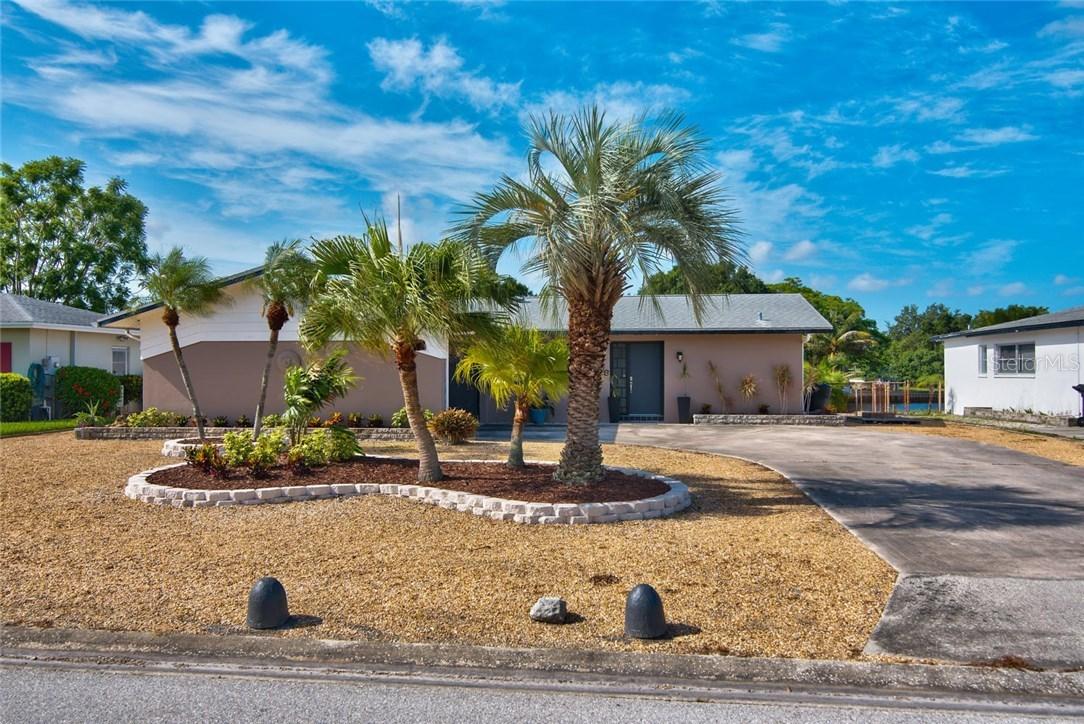 156 98th Ave., St Petersburg, FL 33702