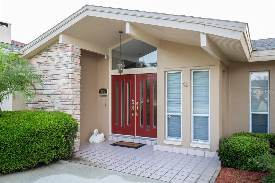 836 Bayshore Dr., Tarpon Springs, FL 34689