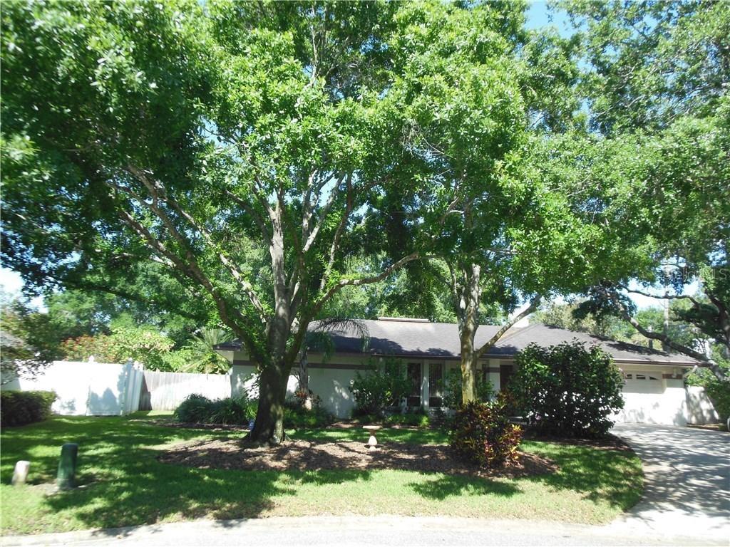 678 Riviera Bay Dr., St Petersburg, FL 33702