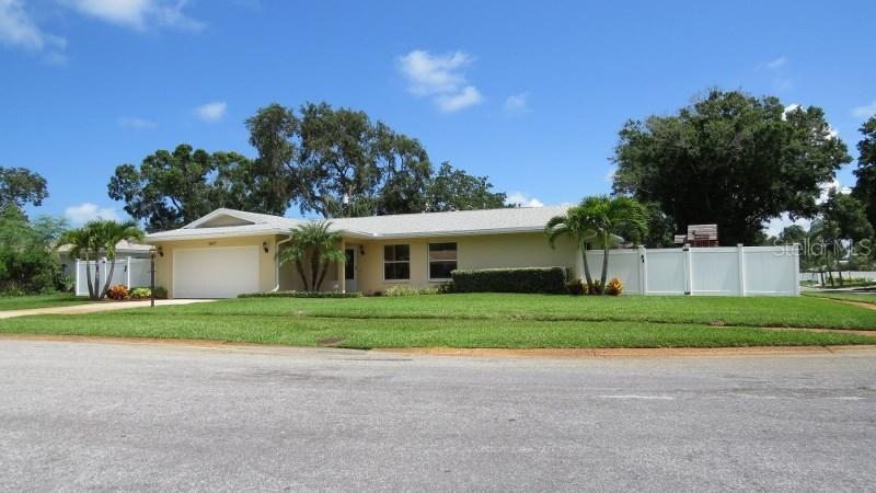 13817 106th Ave., Largo, FL 33774
