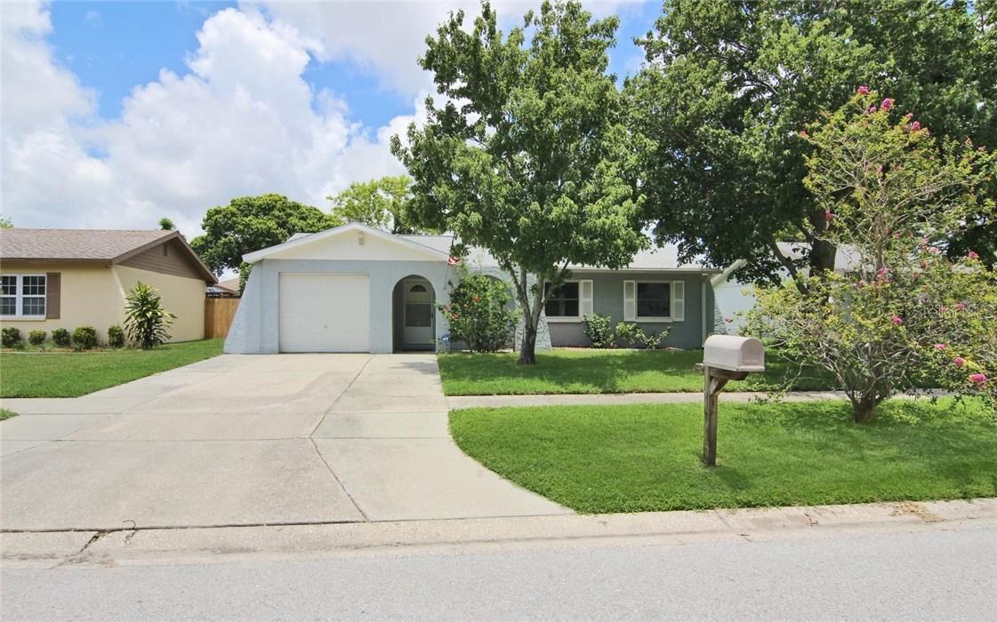 8153 Cottonwoode Dr., Largo, FL 33773