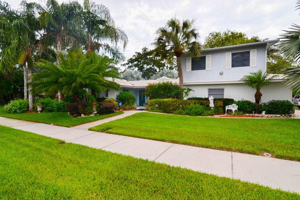6476 Evergreen Ave., Seminole, FL 33772