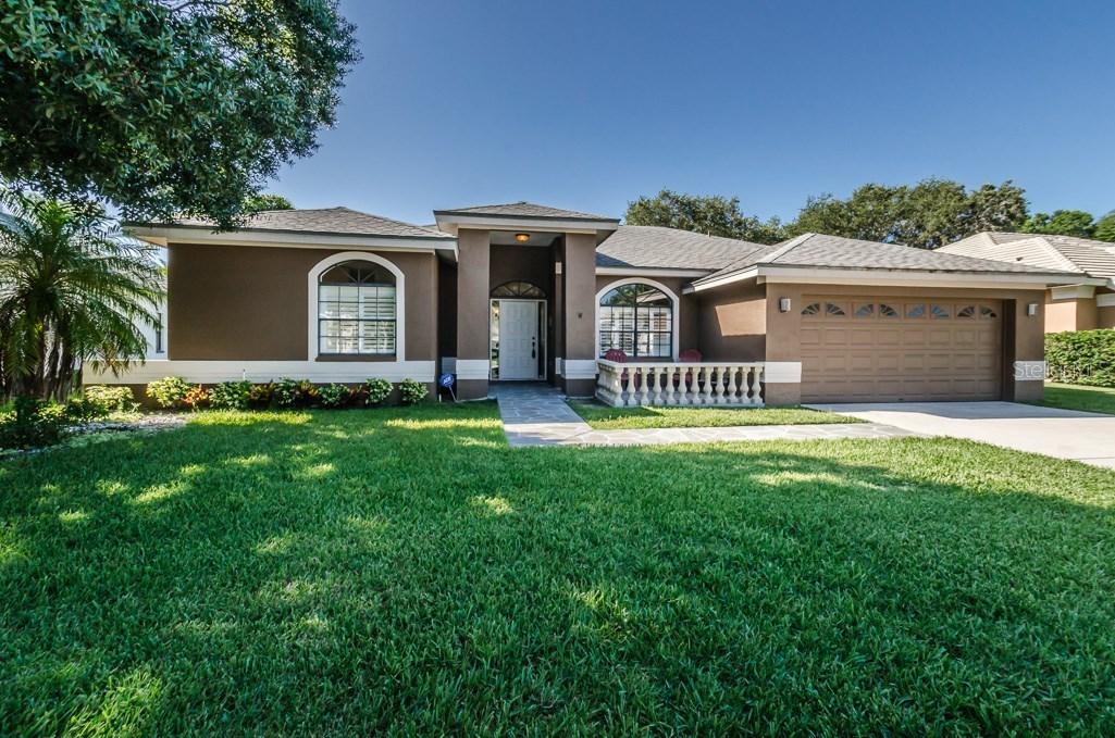 879 Whippoorwill Dr., Palm Harbor, FL 34683