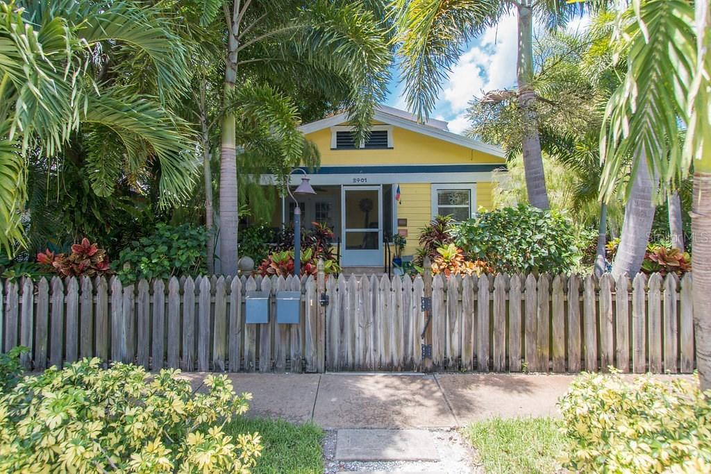 2401 Dartmouth Ave., St Petersburg, FL 33713