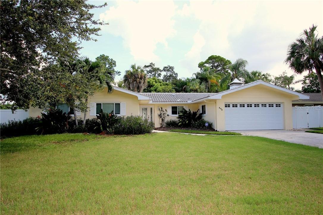 806 Camelia Dr., Largo, FL 33770