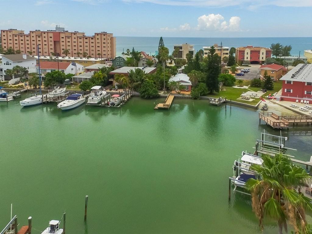 339 Bay Plz., Treasure Island, FL 33706