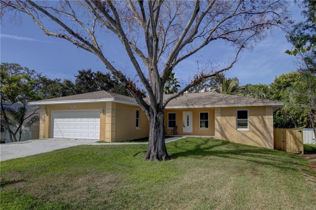 10621 94th Pl., Seminole, FL 33772