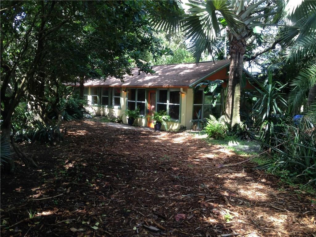 12314 Woodleigh Ave., Tampa, FL 33612