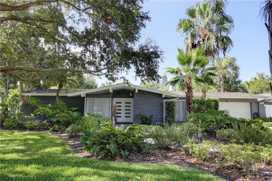 817 Jacaranda Dr., Largo, FL 33770