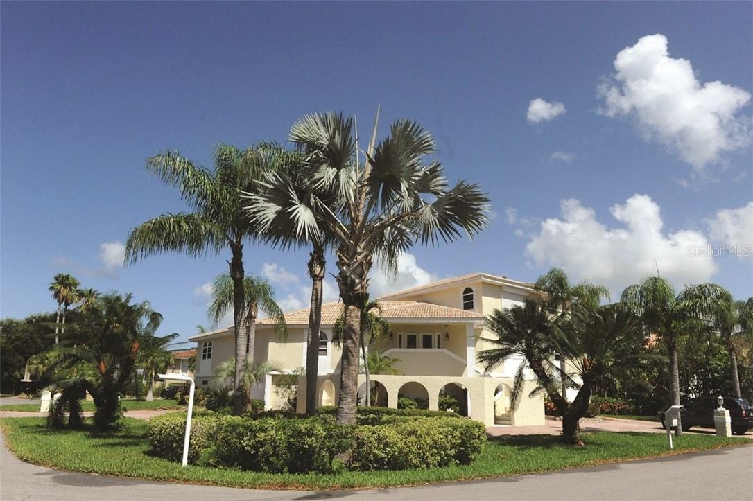 320 1st Ave., Tierra Verde, FL 33715