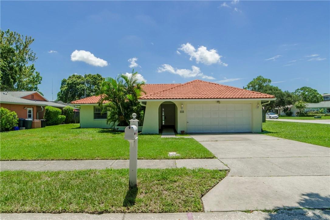 7880 Sundown Dr., St Petersburg, FL 33709