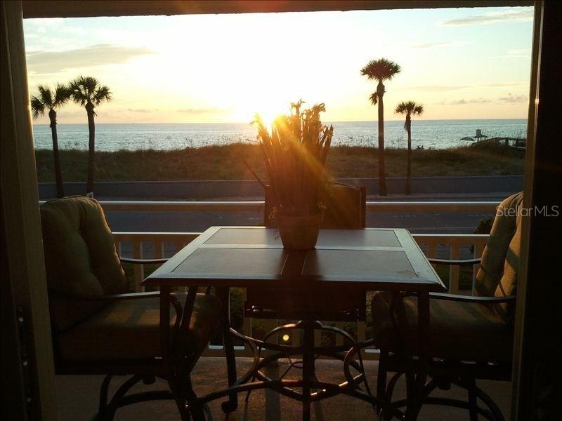 555 Gulf Way #2S, St Pete Beach, FL 33706