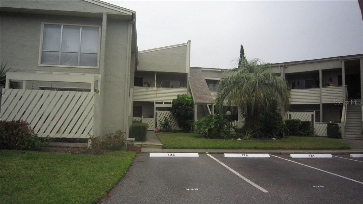 424 Windrush Bay Dr., Tarpon Springs, FL 34689