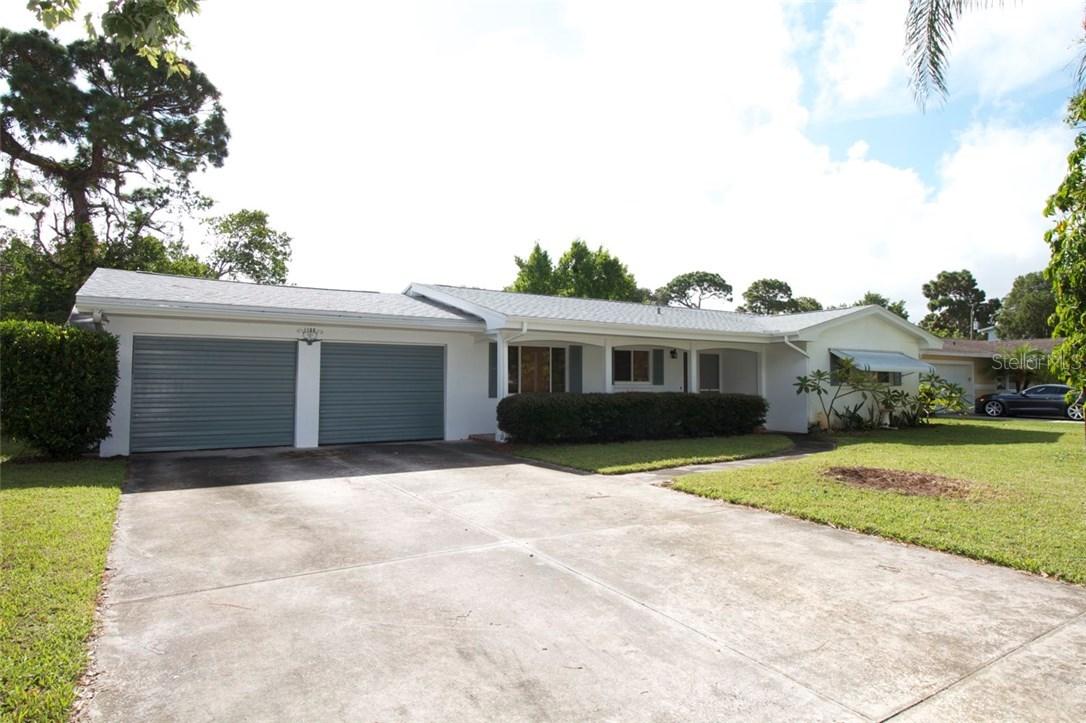 1133 Stephen Foster Dr., Largo, FL 33771