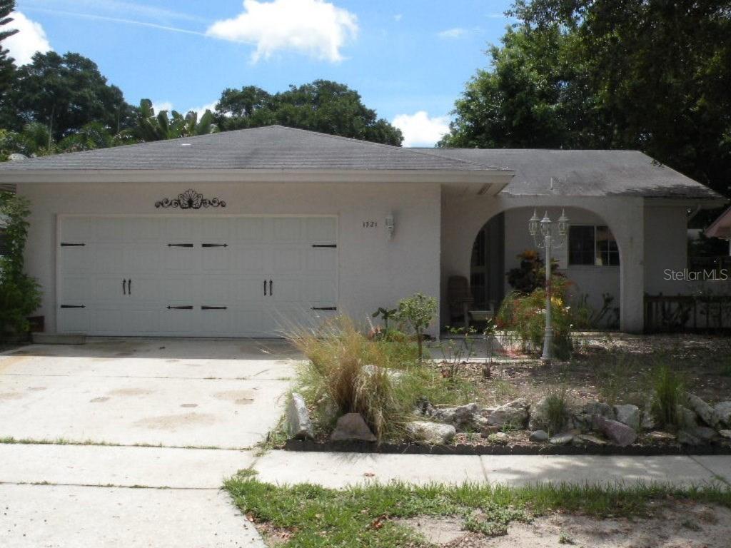 1721 W Groveleaf Ave., Palm Harbor, FL 34683